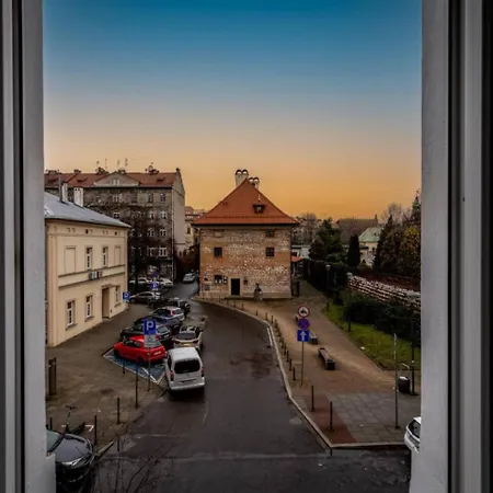 Cracow Location No6 דירה *